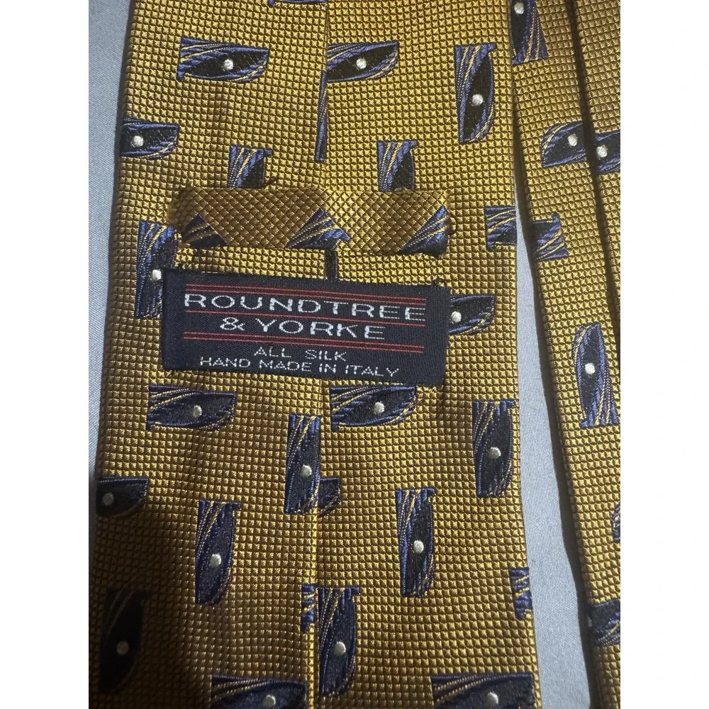 Roundtree & Yorke Italian Silk Neck Tie 3.75 inch Yellow #314